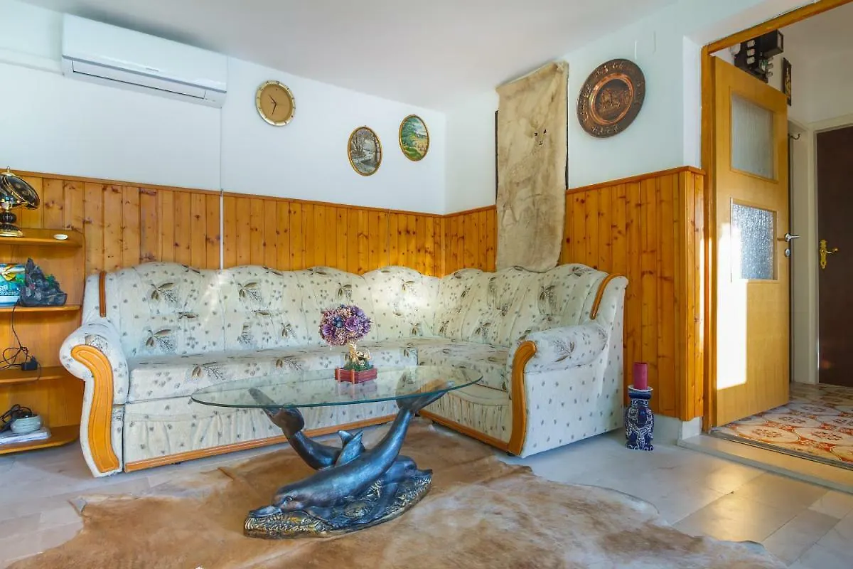 Holiday home Kuca Rose Villa Ledenice